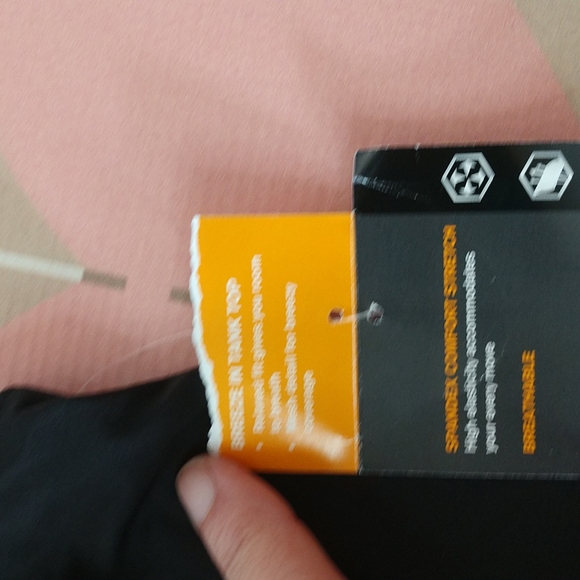 AVIA black athletic top. Size L (12-14) - Picture 6 of 8